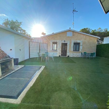 Villa Casitas El Raso à Aldeamayor de San Martin Extérieur photo